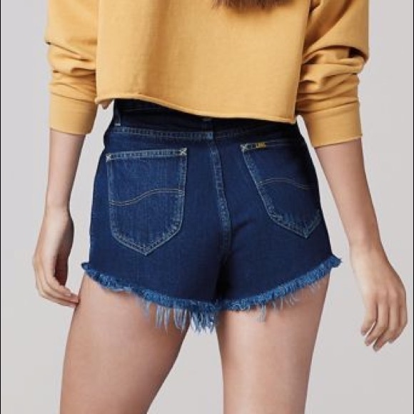 Lee’s Vintage Modern Cutoff Short - Picture 2 of 7